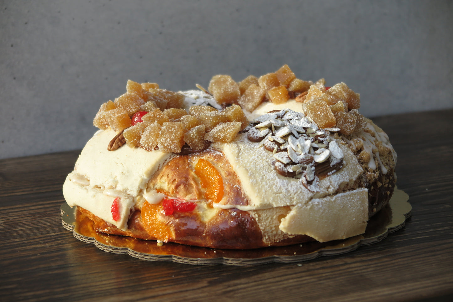 Rosca rellena de ate de guayaba